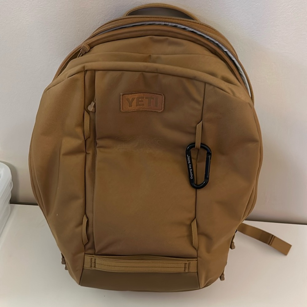 YETI Crossroads 27 Backpack